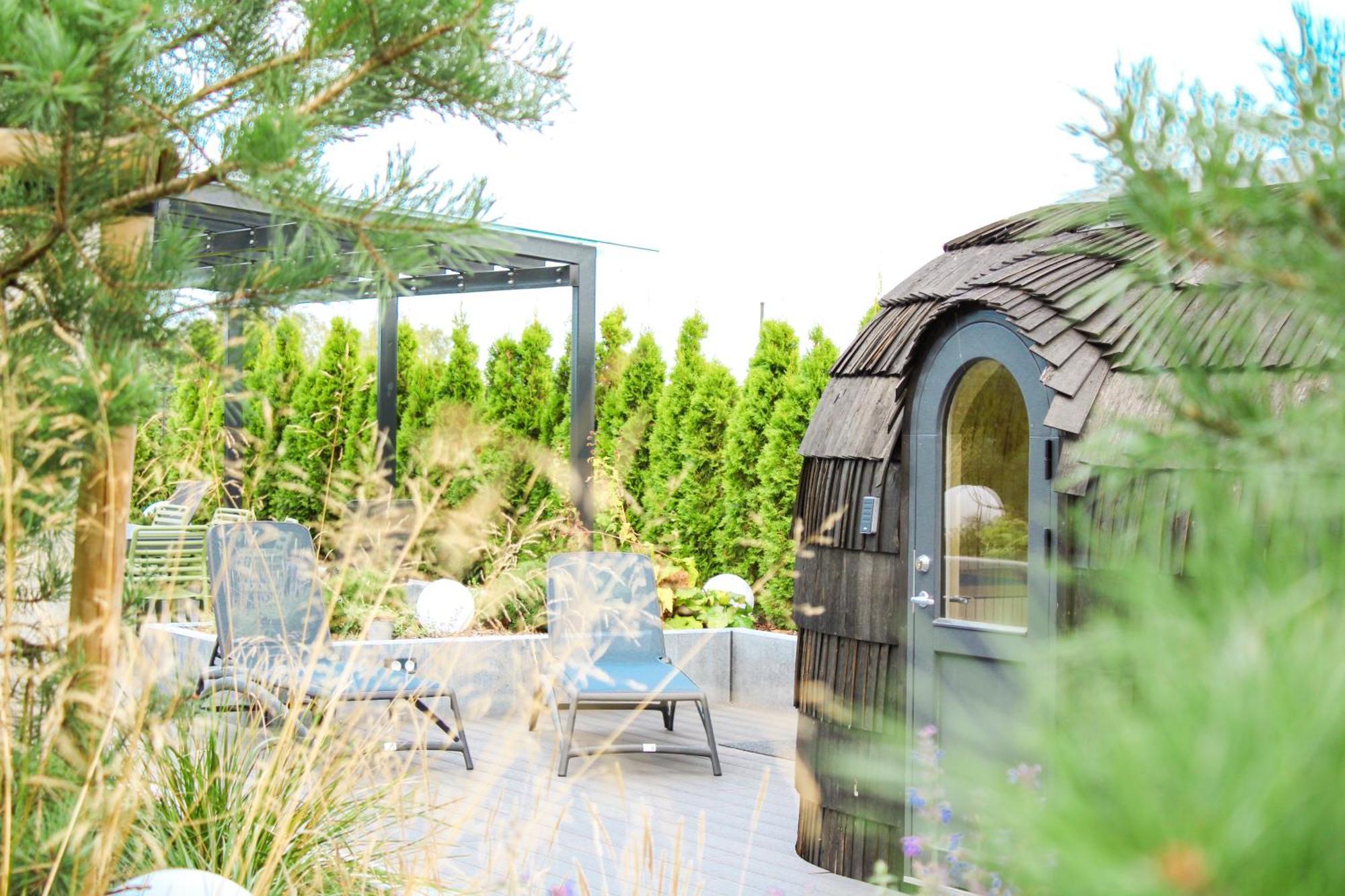 Skyresidence Luxury With & Garden View Талин